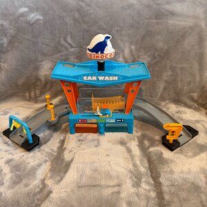 Disney Pixar Cars Color Change Dinoco Car Wash Playset Lightning McQueen Pitty